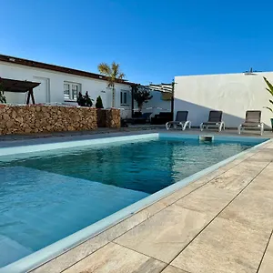 villa-residencial-el-guaidil.in-canary-islands.com/